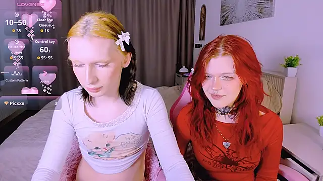 Mikaella_Nicole Webcam-Show