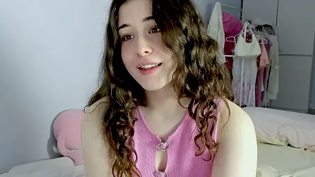 ChloeBlisss Live XXX-chat