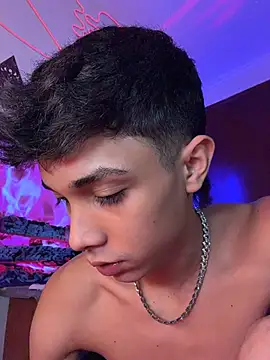 RoughDiamond_ Show in webcam