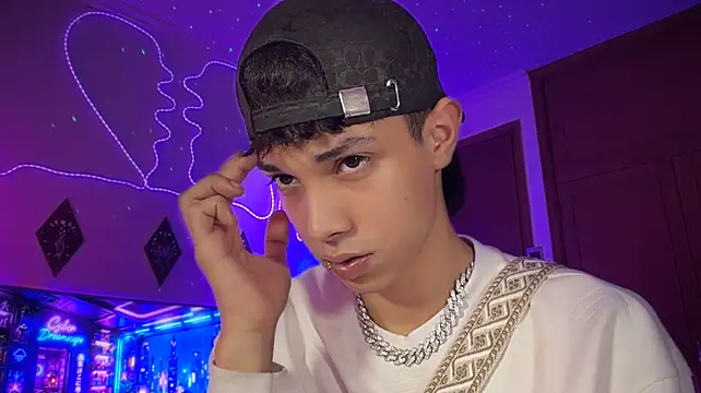عرض كام RoughDiamond_