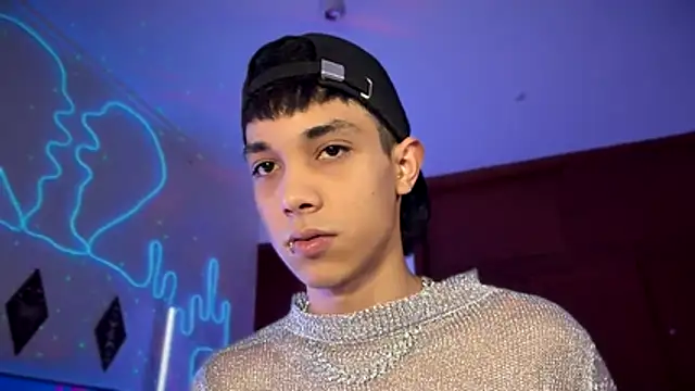 RoughDiamond_'s Webcam Show