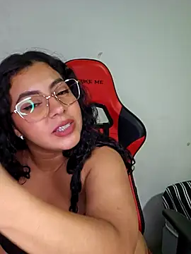 Chatroom XXX en direct de Maryy_01