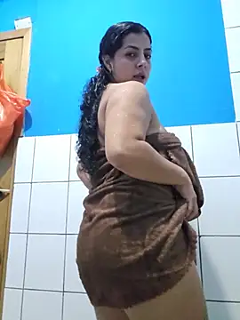 Maryy_01: διαδικτυακό σόου στην κάμερα