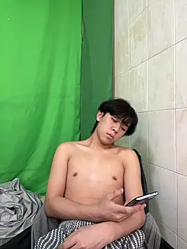 titi-999 Show in webcam