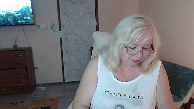LavandaMay Adlı Modelin Canlı XXX Sohbeti