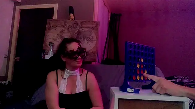 Millyblue Chat XXX in diretta