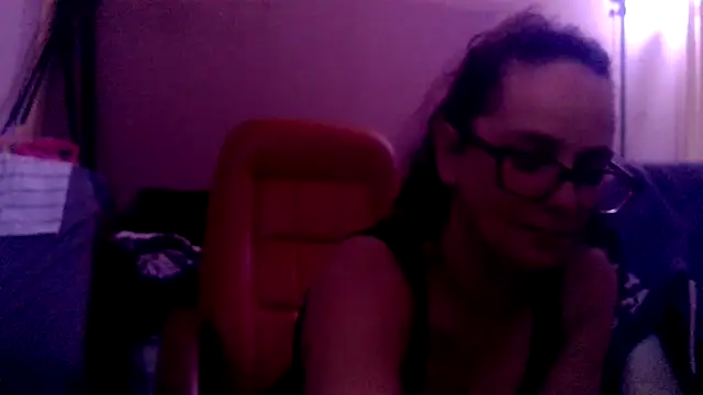 Millyblue Chat XXX in diretta
