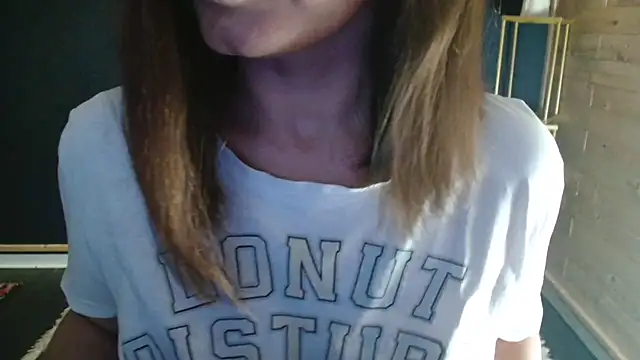 NicoleLove_ Show in webcam