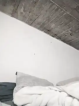 Dayis_2's Live XXX Chat