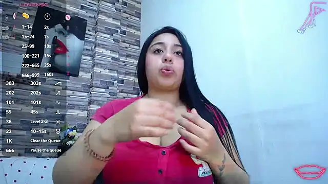 miaboobss' Live XXX Chat
