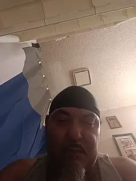 MrBustNut2026's Webcam Show