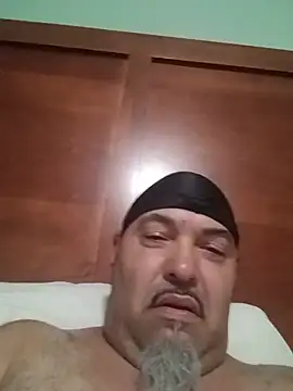MrBustNut2026: вебкам-шоу