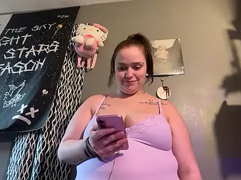 DaddysBaby04: διαδικτυακό σόου στην κάμερα