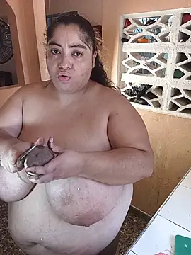 noha_keanu's Webcam Show