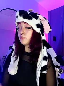 Leah_cherry's Webcam Show