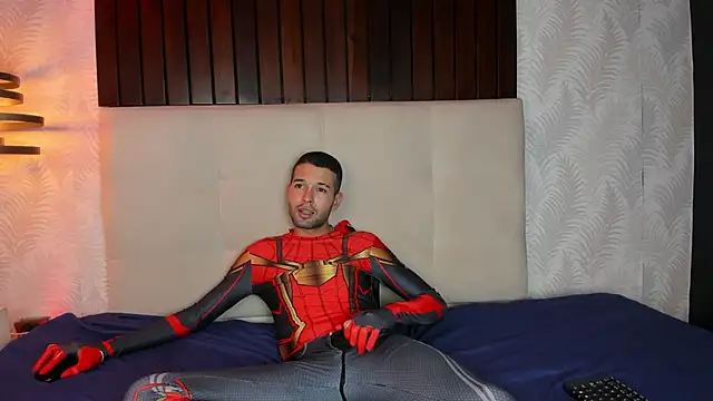 عرض كام Ian_Valenti