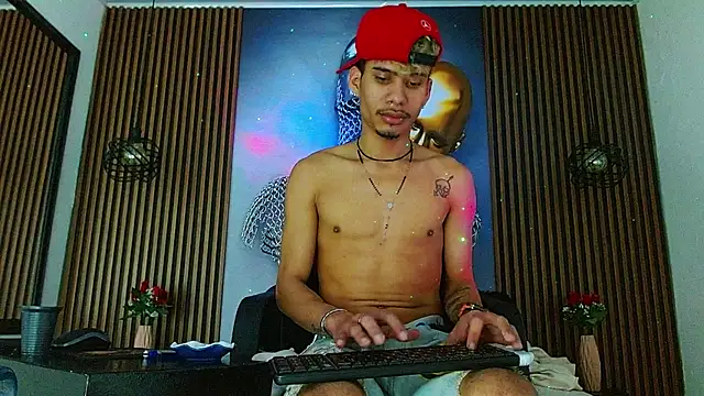 Skinny_cute_Alyer 网络视讯表演