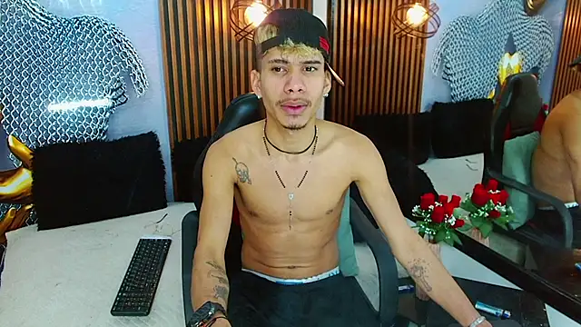 Skinny_cute_Alyer Pertunjukan Webcam