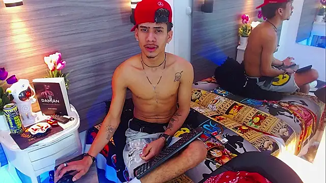 Skinny_cute_Alyer's Webcam Show