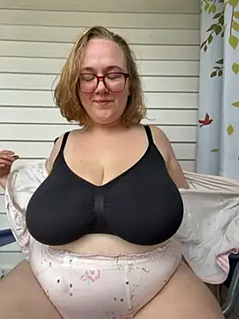 Kenzibb3's Webcam Show