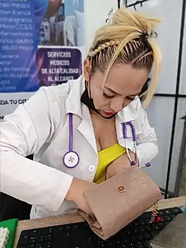 Chat +18 de _Zoe_777 ao vivo