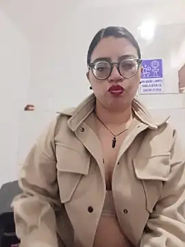 SOFI__10's Webcam Show