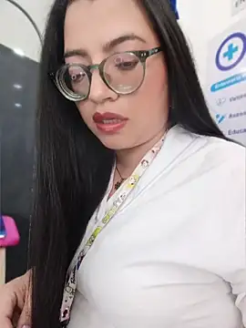 SOFI__10 – Naživo XXX chat