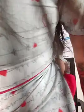 SOFI__10 Adlı Modelin Canlı XXX Sohbeti