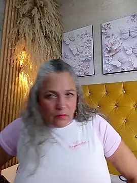 צ'אט XXX בשידור חי של Misevie