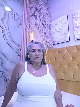 Misevie Chat XXX in diretta