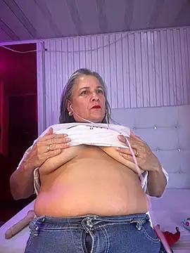 XXX chat uživo modela Misevie