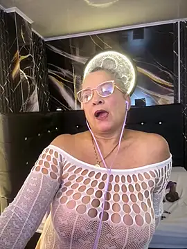 Misevien Live XXX chat
