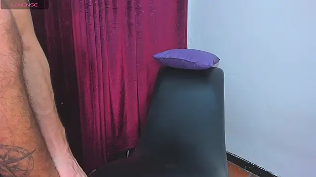 WhyNotDestroy Webcam Show