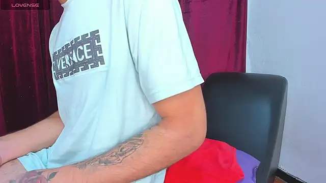 WhyNotDestroy Webcam Show