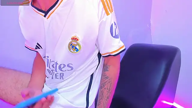 WhyNotDestroy's Webcam Show