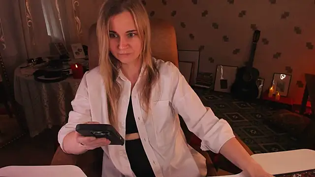 MiaSparkes' Live XXX Chat