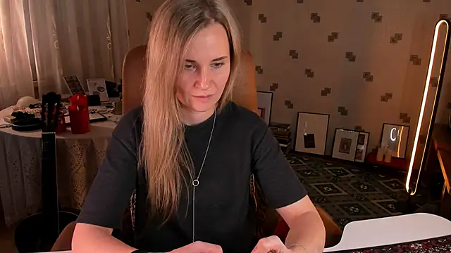 MiaSparkes 现场XXX聊天