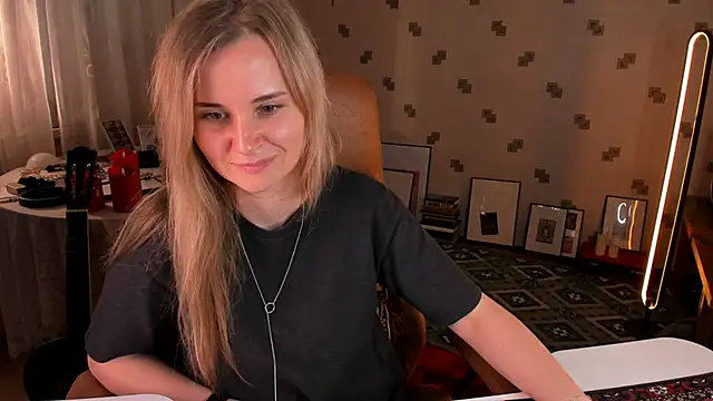 MiaSparkes' Live XXX Chat