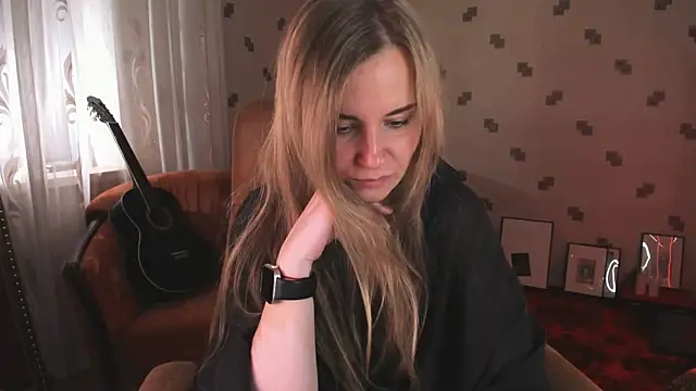 MiaSparkes Adlı Modelin Canlı XXX Sohbeti