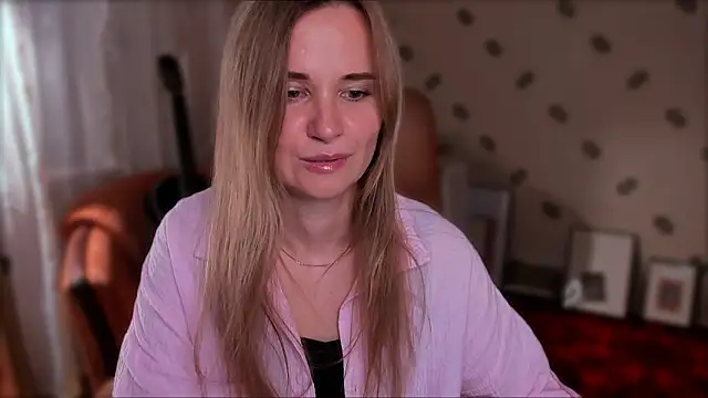 MiaSparkes' Live XXX Chat