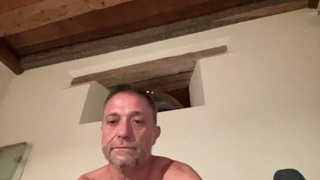 nue52 Webcam-Show