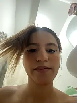 دردشة ViankaRose الجنسية المباشرة