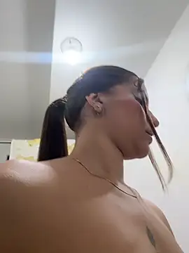 ViankaRose XXX чат на живо