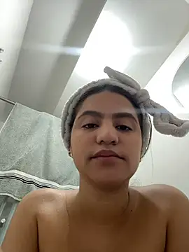 ViankaRose Show in webcam