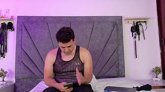 Show de webcam de AntonellaRossi_os