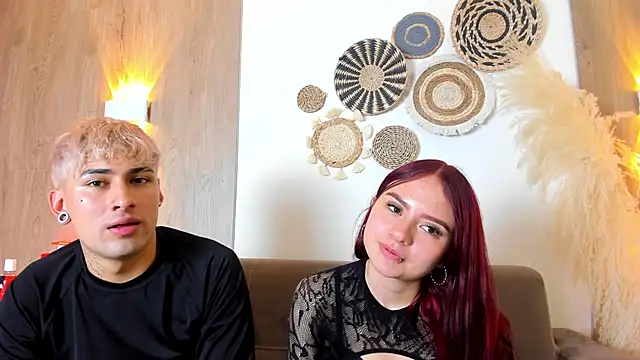 Kenji_n_Rousse élő XXX-chatje
