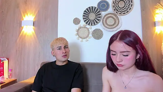 צ'אט XXX בשידור חי של Kenji_n_Rousse