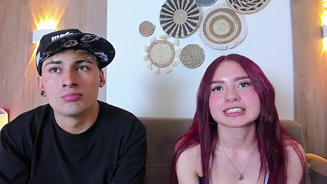 Kenji_n_Rousse Adlı Modelin Canlı XXX Sohbeti