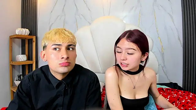 Chat +18 de Kenji_n_Rousse ao vivo