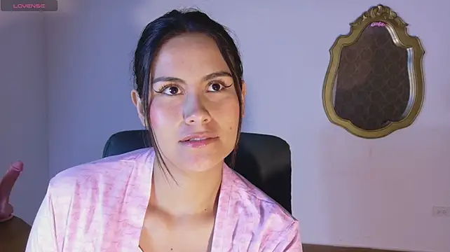 alanis_22 Adlı Modelin Web Kamerası Şovu